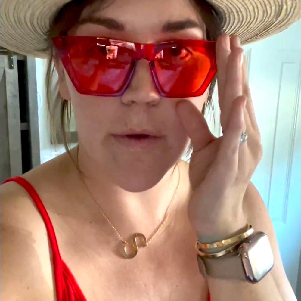 Meet your Posher, Sarajo